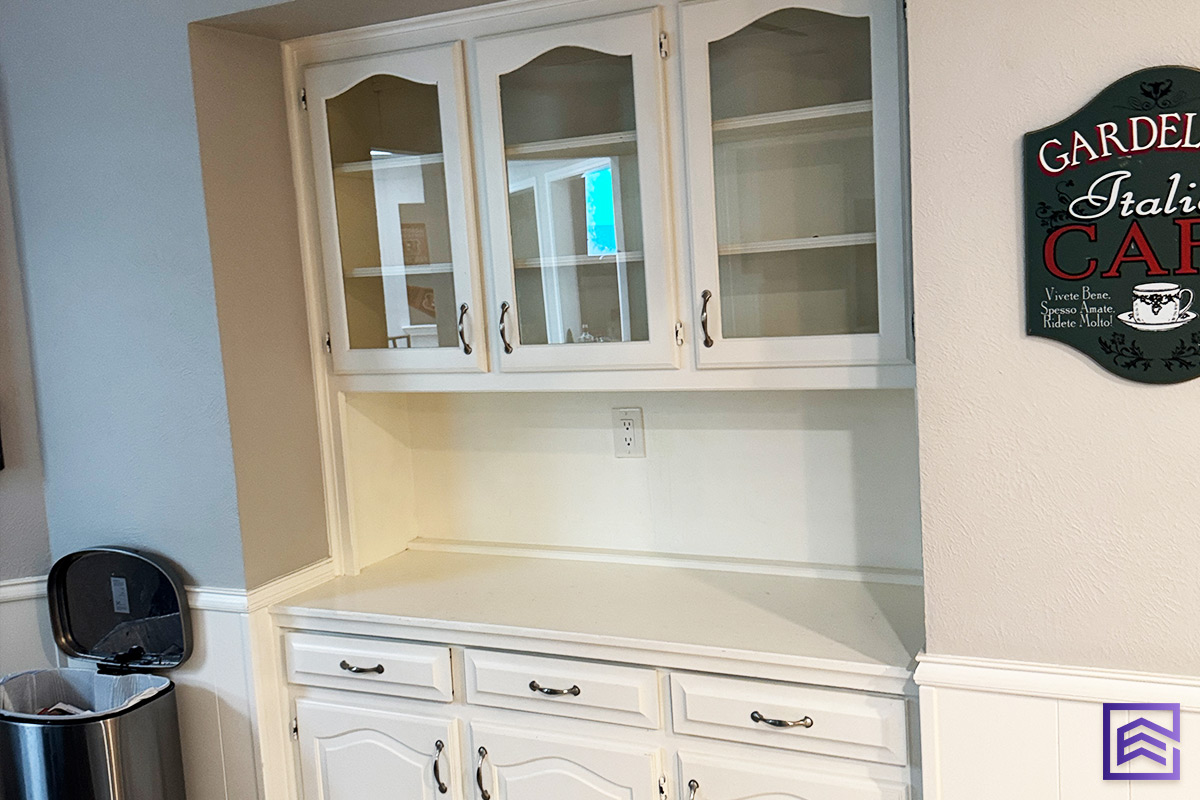 built ins and hardware installation by Lynnmar Services